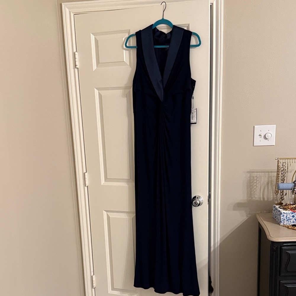 Adrianna Papell Sleeveless Navy Maxi Dress with V-Neck